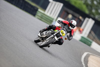 Vintage-motorcycle-club;eventdigitalimages;mallory-park;mallory-park-trackday-photographs;no-limits-trackdays;peter-wileman-photography;trackday-digital-images;trackday-photos;vmcc-festival-1000-bikes-photographs